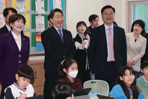 특집 ④ - 디지털 대전환 시대, AI 디지털교과서를 통한 학교 인프라의 진화