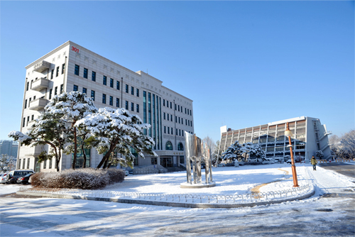 특집 4 - 함께 꾸는 하나의 꿈! 글로컬리더, 강원대학교